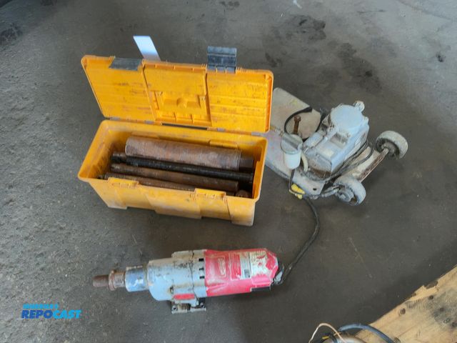 Lot 2-40459 - Lot of (1) Milwaukee Dymo Drill Core Drill, Works, (1) Vacuum Base with Vacuum Pump, no gasket, work...