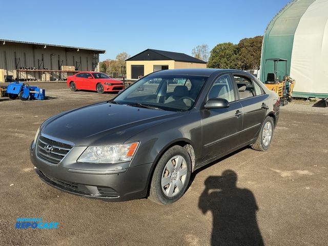 Lot 2-40137 - 2010 Hyundai Sonata GLS Sedan FWD