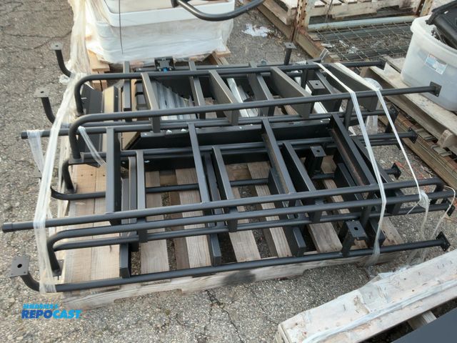 Lot 2-93707 - Skid Lot of RV 4 Step Bunk Ladders Matte Black