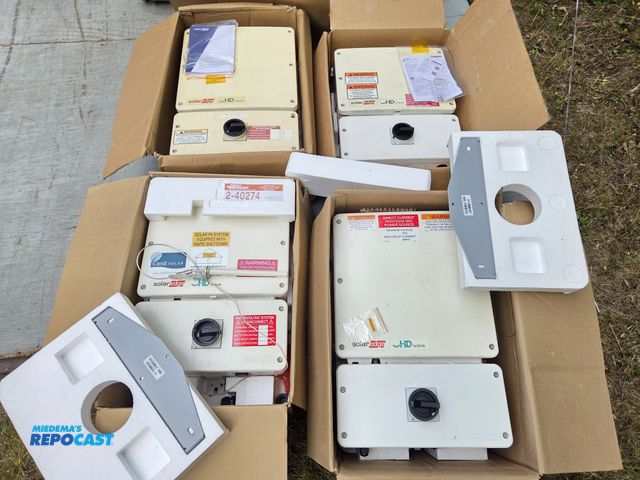 Lot 2-40274 - lot of 4 SolarEdge solar power inverters. As found in the inventory of an out of state installer tha...