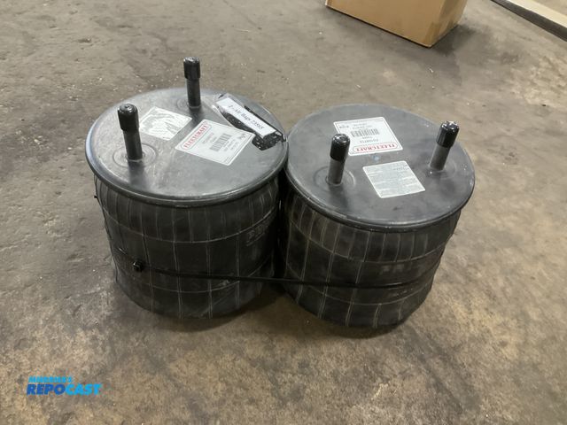 Lot 2-11336 - (2) fleetcraft air ride air suspension airbags part no. 73565
