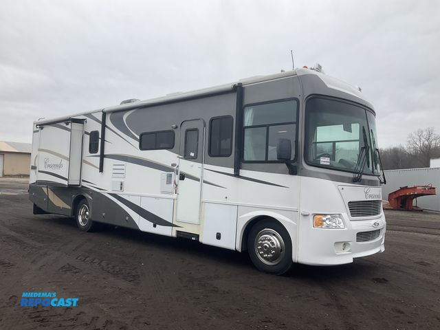 Lot 2-23674 - 2008 Gulf Stream Crescendo 8356 Class A Motorhome