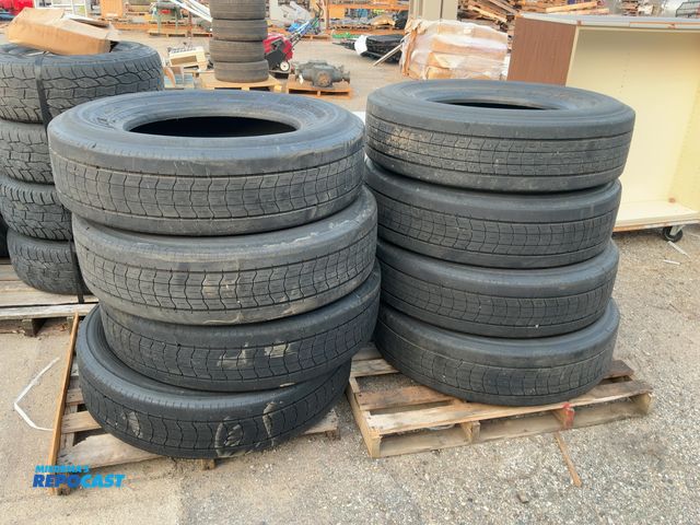 Lot 2-18958 - Lot of (8) semi tires, Bridgestone 295/75R22.6