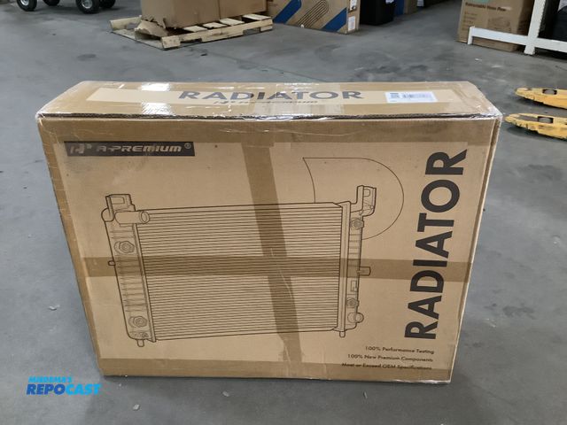 Repocast.com - Lot 2-92324 - 1 Premium radiator replacement, made of ...