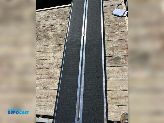 Lot 2-tbd - 10’x32’ Folding Utility/Threshold Ramp – Non Slip Aluminum, 800 lb capacity - New