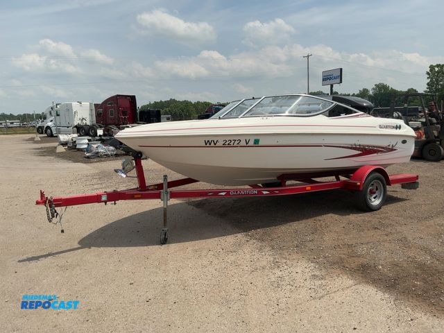 Lot 2-34319 - 2003 Glastron SX175 17' Open Bow Boat