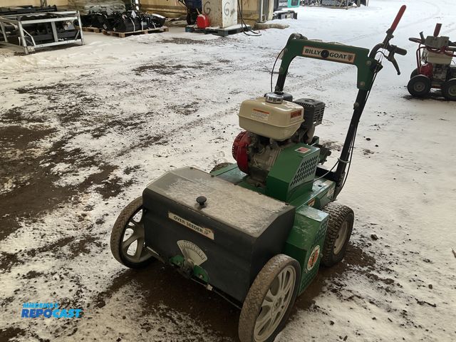 Lot 2-11074 - Billy Goat OS901SPH 22-inch, self-propelled, hydrostatic overseeder Gas Powered