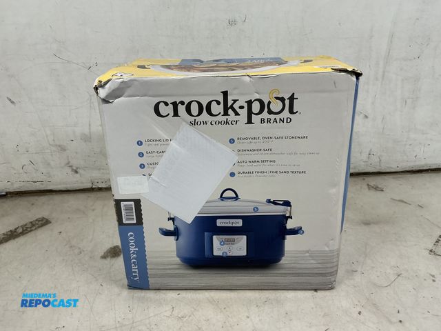 Lot 2-96820 - Crock-Pot brand CPSCVC7OLL-B Other Cook &amp; carry 7QT Slow cooker, 120V ~60Hz