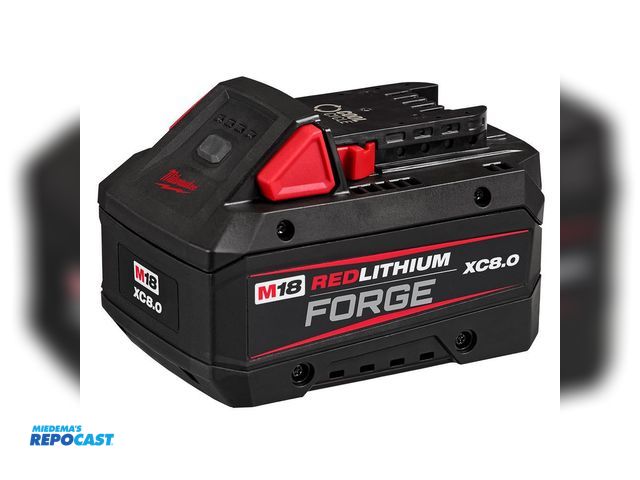 Lot 2-79325 - Milwaukee M18 red lithium forge model 48-11-1881