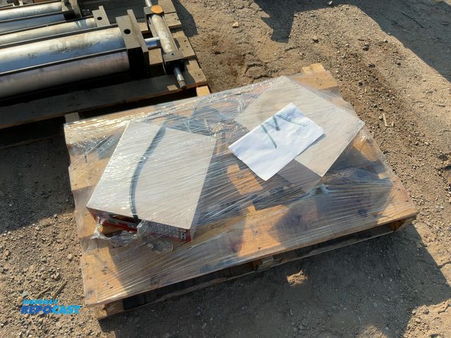 Lot 2-96701 - (2) HAAS SC01M Servo controller boxes, 120V(AC)