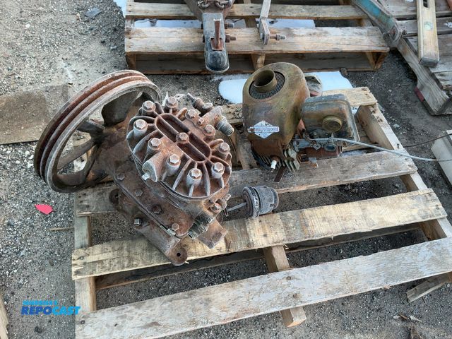 Lot 2-19367 - Lot of two Vintage Pump Motors 1 is Briggs and Stratton one is Unknown Make and Model