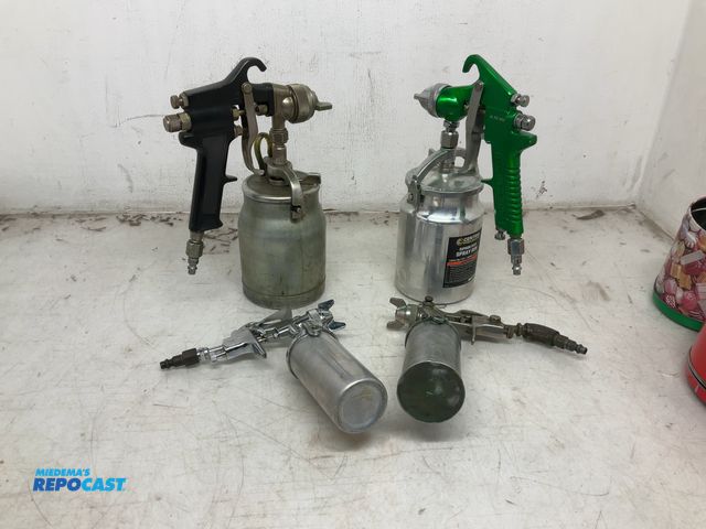 Lot 2-74673 - Set of 4 Pneumatic Powered Hand-Held Spray Guns