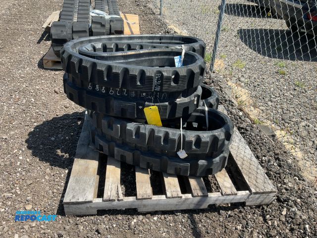 Lot 2-91981 - Set of (2) Rubber Skid Steer Tracks 320 x 86 x 49 Skid Steer