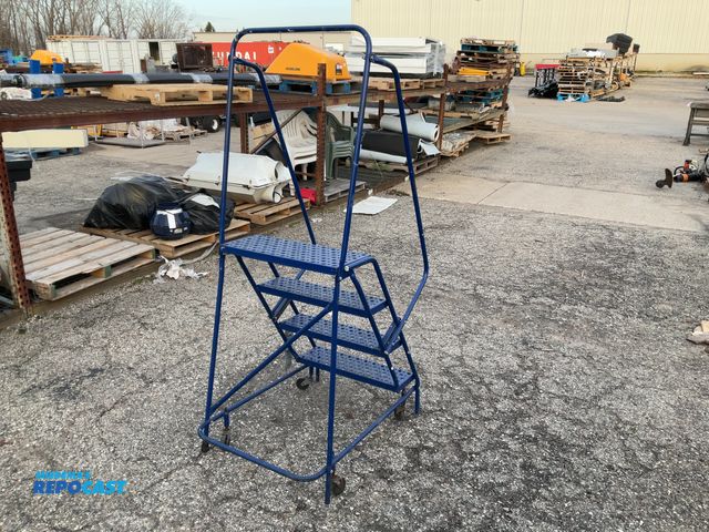 Lot 2-65671 - Four step rollable metal shop ladder