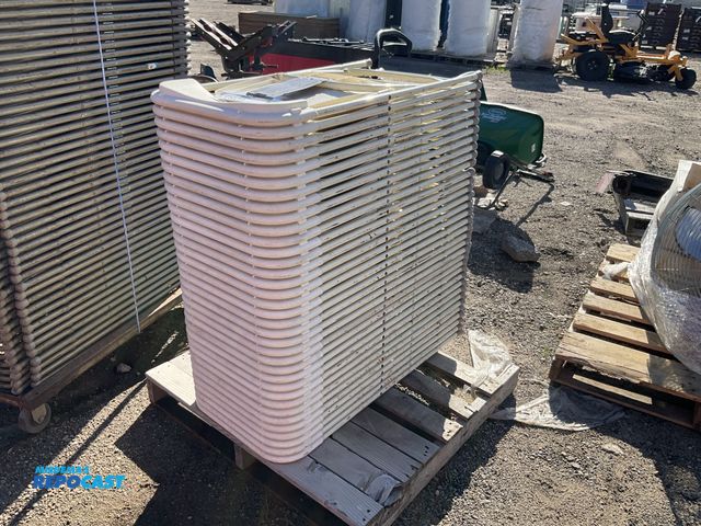 Lot 2-13923 - Chairs Skid of stack of plastic and metal foldable chairs white