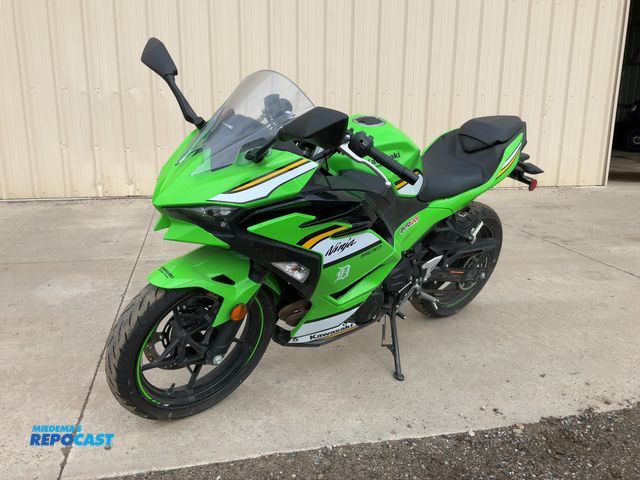 Lot 2-91955 - 2025 Kawasaki Ninja EX500 Sport Bike