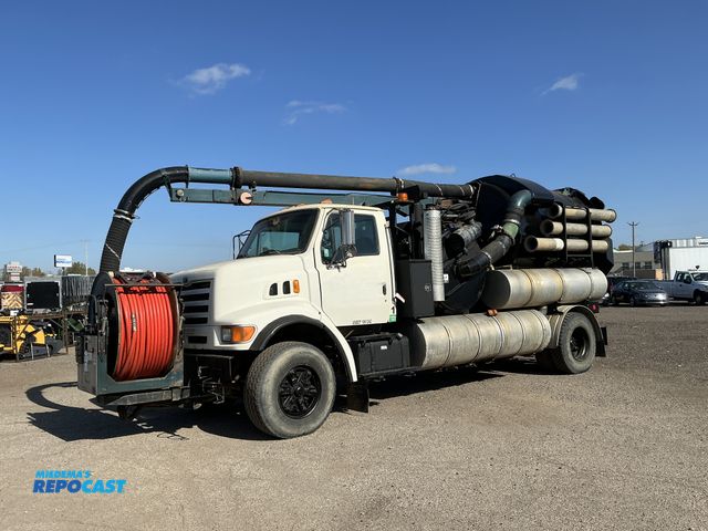 Lot 2-41965 - 1998 Ford Vactor 2100 Vacuum Truck