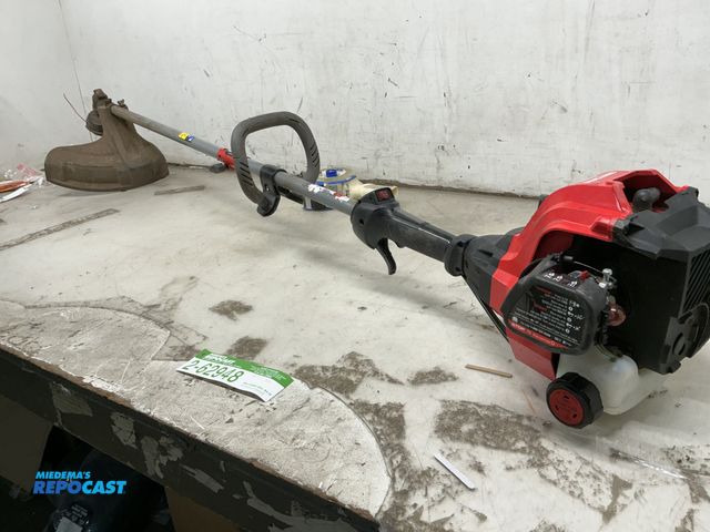 Lot 2-62948 - Recoil Start Lot of craftsman ws2200 25cc 2stroke string trimmer.