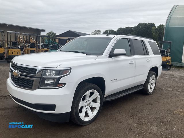 Lot 2-90969 - 2015 Chevrolet Tahoe LS 4WD SUV 4x4