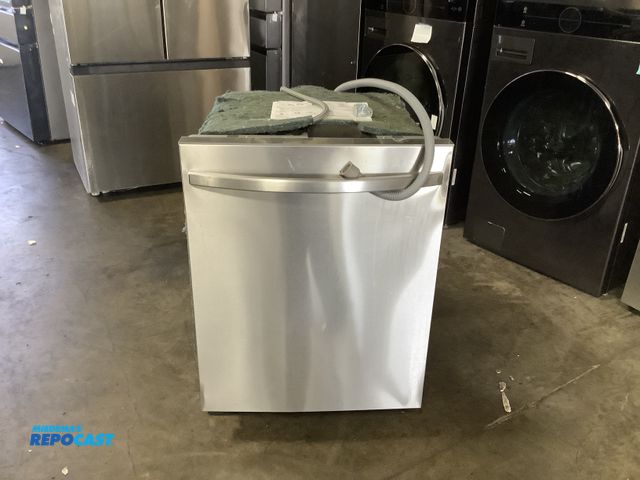 Lot 2-55277 - Scratch & Dent Samsung DW80CG4051SR Dishwasher