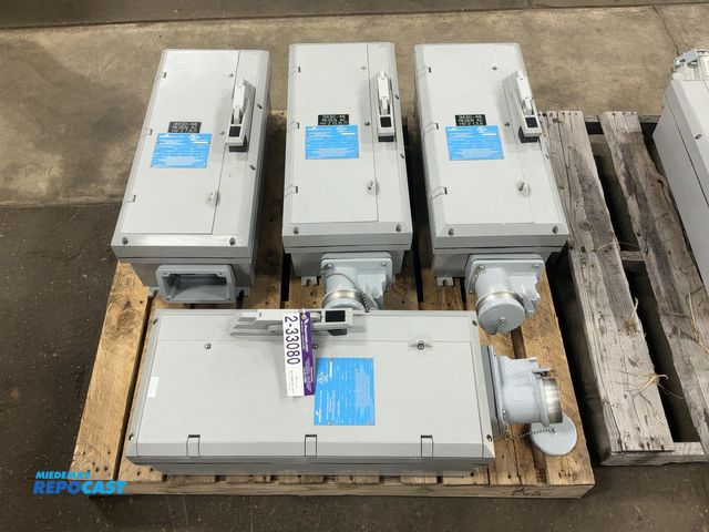 Lot 2-33080 - (4) Cooper Crouse-Hinds Interlocked Arktite Receptacles with Enclosed Switches, Cat. No. NSR10352, M...