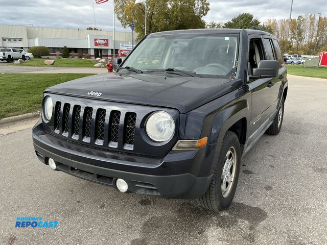 Lot 2-69309 - 2011 Jeep PATRIOT Sport SUV FWD