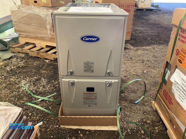Lot 2-31162 - New Scratch & Dent Gas Carrier 59TP7A060V17 Furnace