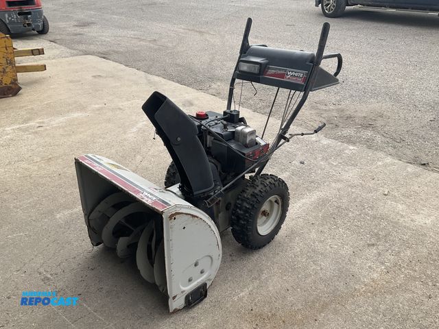 Lot 2-61241 - Snow Boss  850 2-Stage Self-Propelled Snow Blower Walk-Behind Snow Blower
