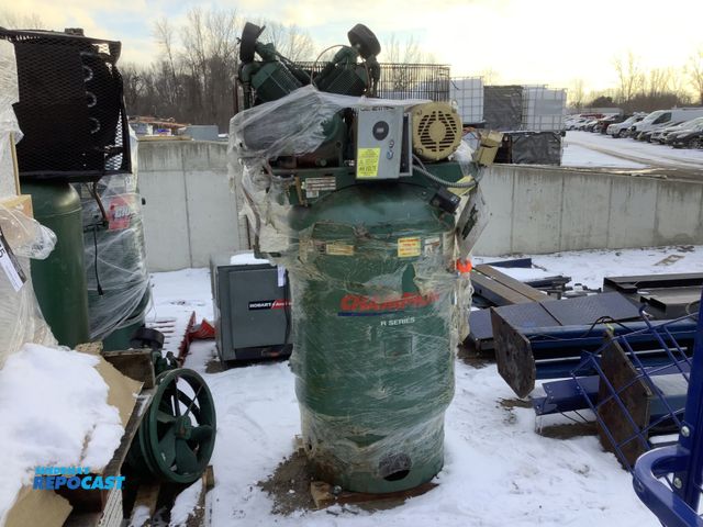 Lot 2-19478 - Champion  172-1 R-series pump