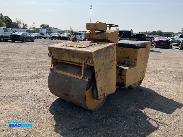 Lot 2-71094 - Lay Mor 222 36” Ride On Roller Gas Powered