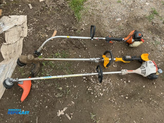 Lot 2-18391 - (3) String Trimmers, including a Stihl F5 55 RC Gas Trimmer, DeWalt Battery Trimmer, and Echo GT-225...