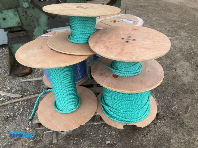 Lot 2-35919 - 1/2 5/8 3/4 polypropylene rope - 4 spools