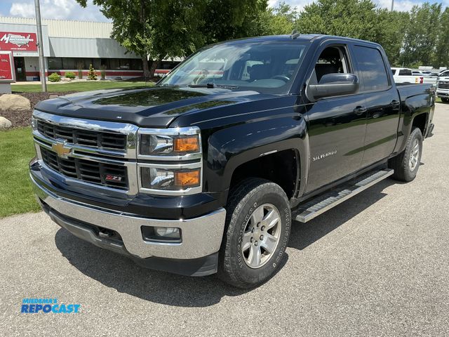 Lot 2-45812 - 2014 Chevrolet Silverado 1500 Z71 LT Crew Cab Pickup Truck 4x4