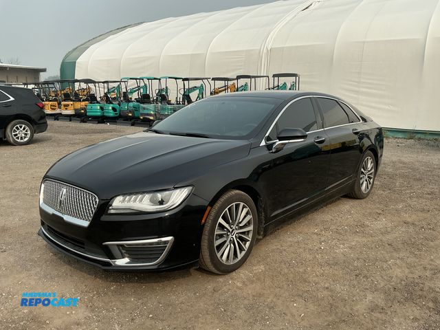 Lot 2-90501 - 2018 Lincoln MKZ Premiere FWD Sedan FWD