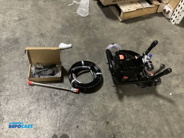 Lot 2-28397 - brand new vevor high pressure airless paint sprayer RP8226 120v 60Hz