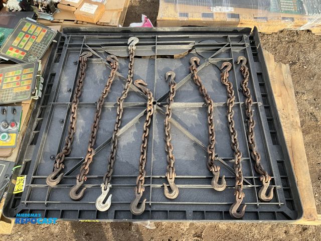 Lot 2-19330 - 8 Steel chains with hooks measuring from 2-4’ long.