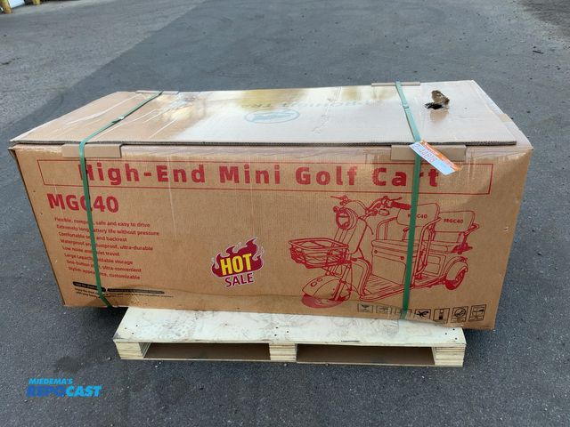 Lot 2-44618 - New SDLANCH MGC40 3-Wheel Mini Electric Golf Cart / Scooter, 60 Volt, 600 Watt Motor, Three Speed, 2...