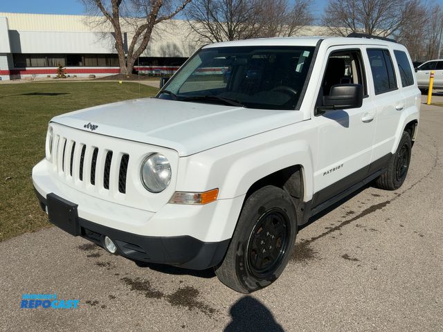 Lot 2-43627 - 2015 Jeep Patriot Sport 4WD SUV 4x4