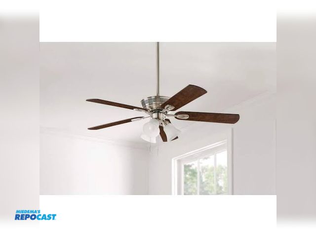 Lot 2-93701 - Lot of (2) 52" Ceiling Fans