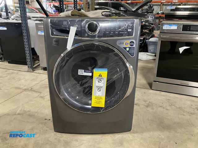 Lot 2-91157 - Scratch & Dent Free Standing Electrolux  ELFW7637AT2 Washer