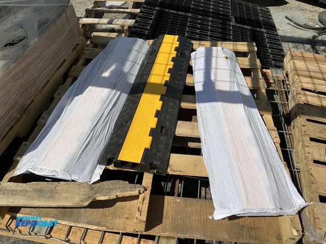 Lot 2-75472 - Lot of (3) rubber cable protectors