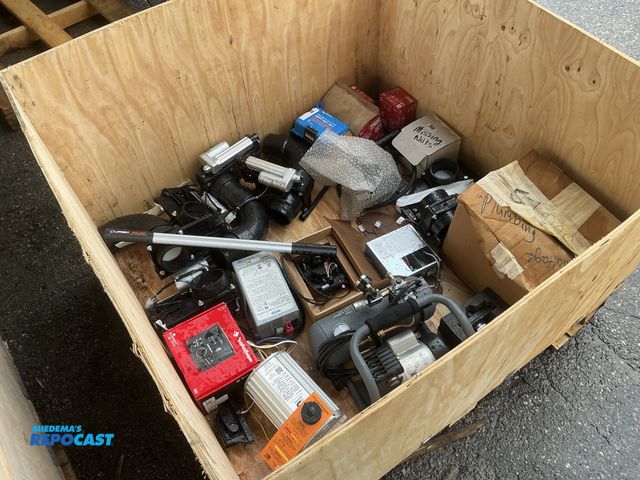 Lot 2-24564 - Large lot of items including Compact 1-Gallon Portable Finish &amp; Trim Air Compressor. Includes in...