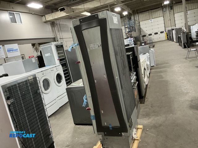 Lot 2-63396 - New Electric Free Standing Thermador T30IF800SP/65 Upright Freezer