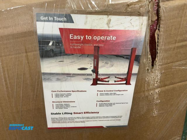 Lot 2-20114 - New SDLANCH Model TPL Two Post Lift, 4500 KG Lifting Capacity, 1800mm Lifting Height, 220/380 Volt E...