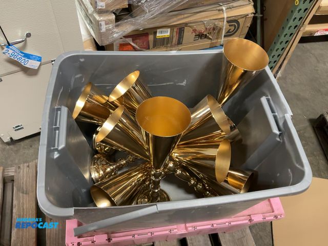 Lot 2-96525 - Tote of (10) Gold-Colored Vase Centerpiece Stands