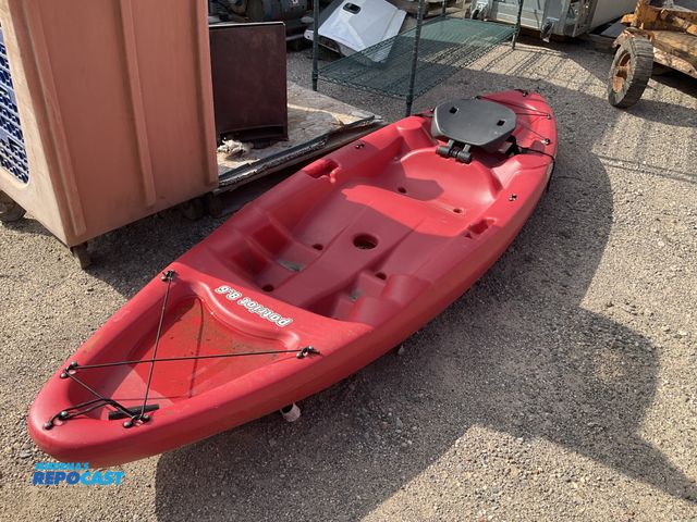 Lot 2-96840 - Patriot 8.6 sundolphin Kayak Paddle Boat