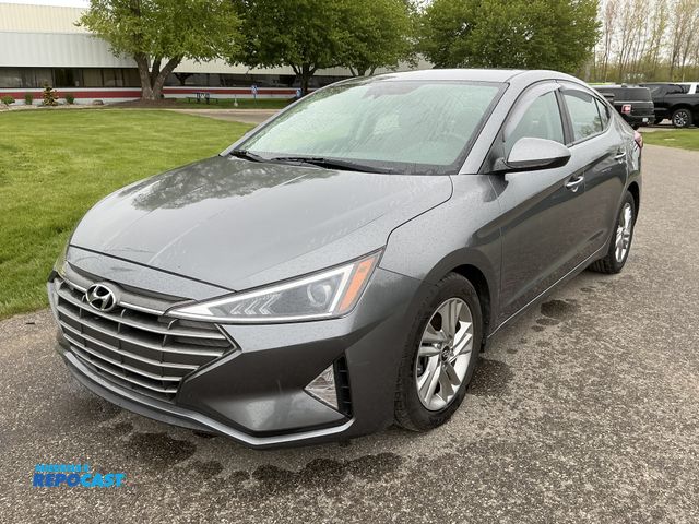 Lot 2-40960 - 2020 Hyundai Elantra Limited Sedan FWD