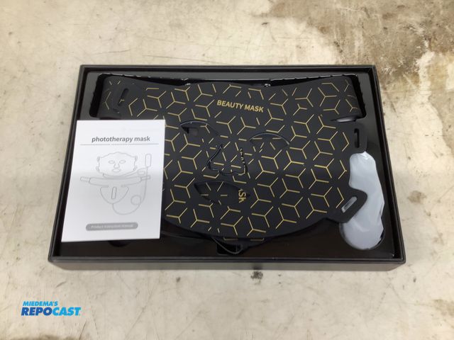 Lot 2-92808 - Perphect Model 1103 Face &amp; Neck Beauty Mask