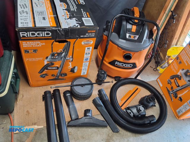 Lot 2-23603 - RIDGID 16 GAL WET/DRY VACUUM. WORKS