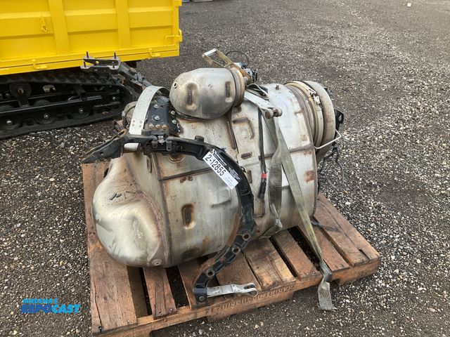 Lot 2-12855 - 2018 Volvo semi truck DPF, used, condition unknown